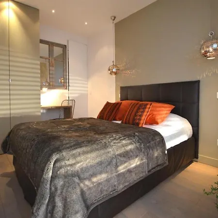 アパート Show Time パリ